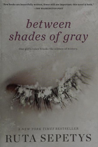 Ruta Sepetys: Between Shades of Gray (Paperback, 2012, Scholastic)